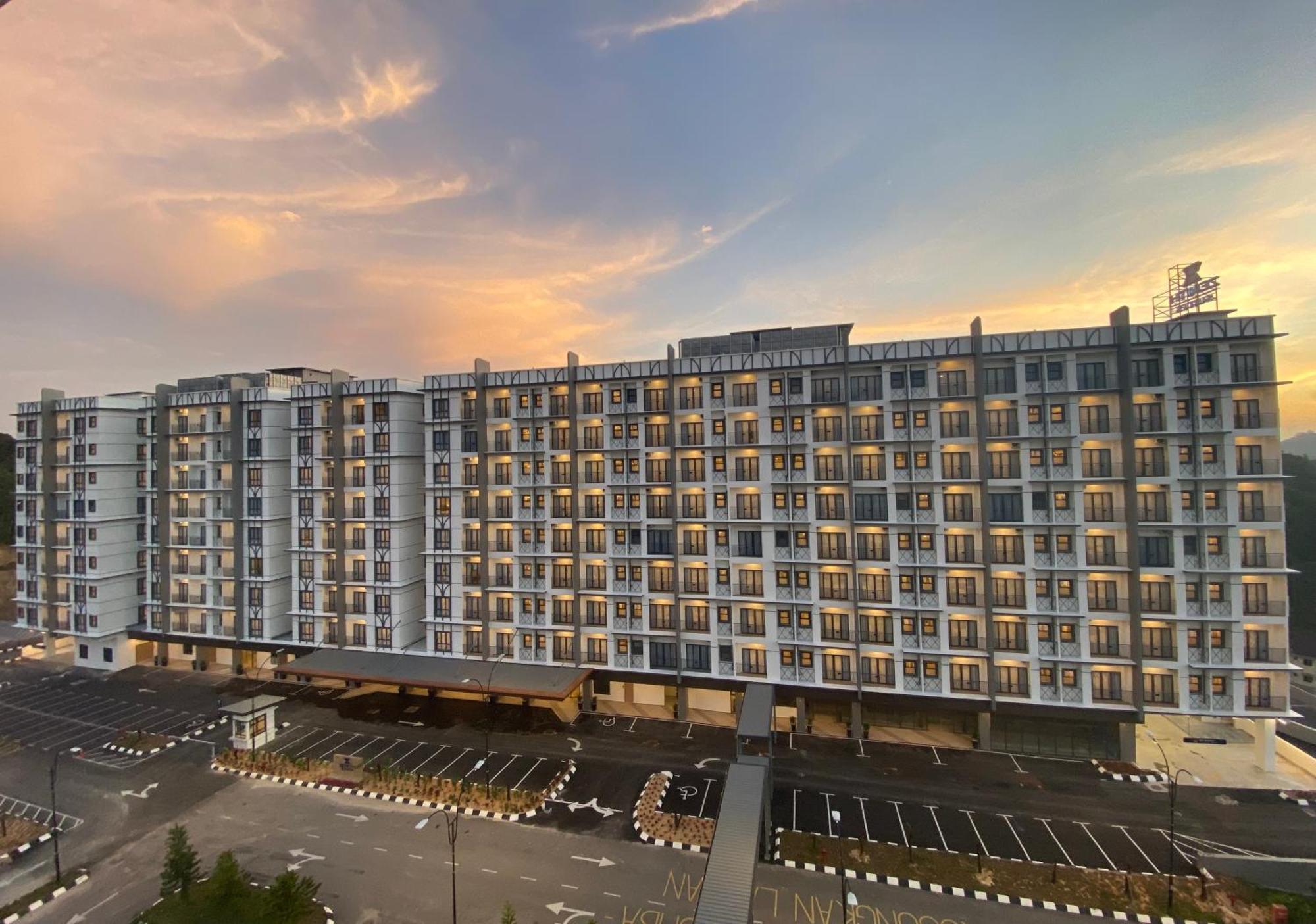 Zenith Suites Cameron Танах-Рата Екстер'єр фото