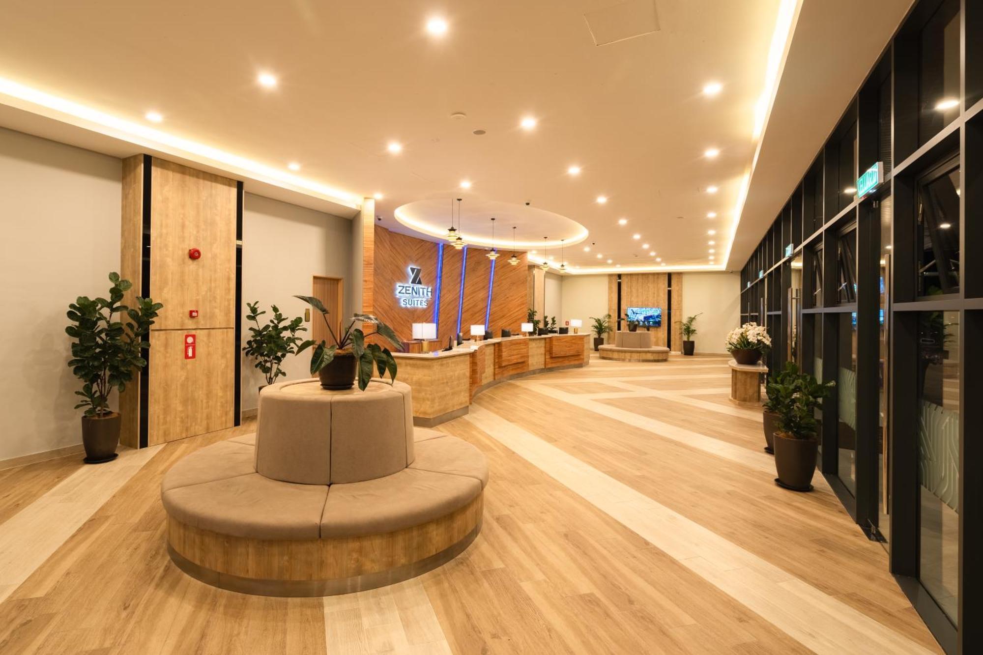 Zenith Suites Cameron Танах-Рата Екстер'єр фото